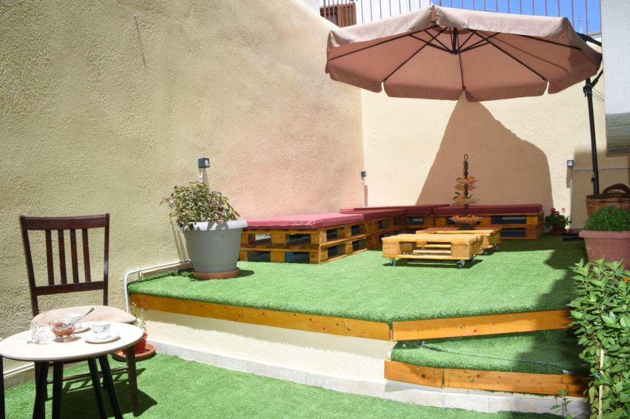 Little Yard Studios & Apartments #2 Naxos City 外观 照片